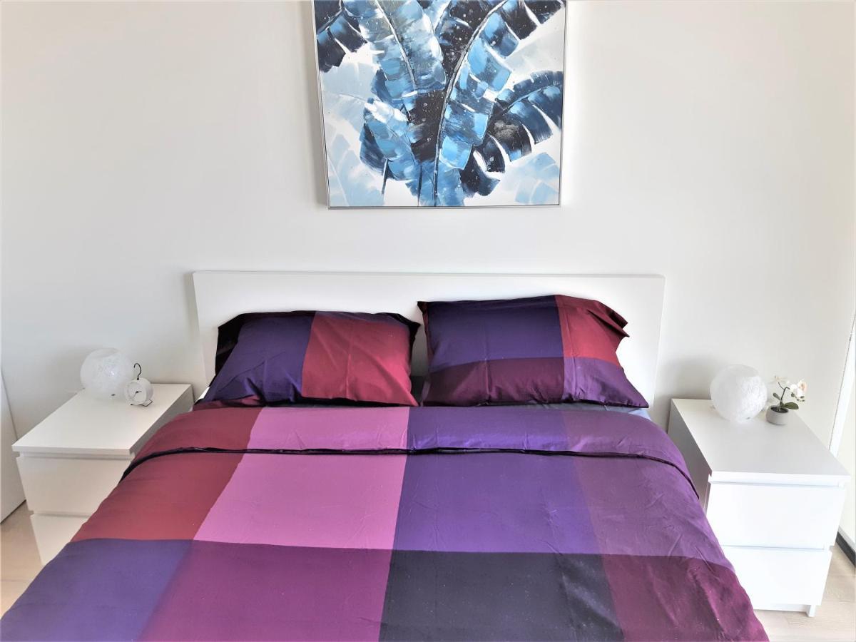 Luxury Skyline Condo In Downtown Free 24/7 Parking Уинипег Екстериор снимка