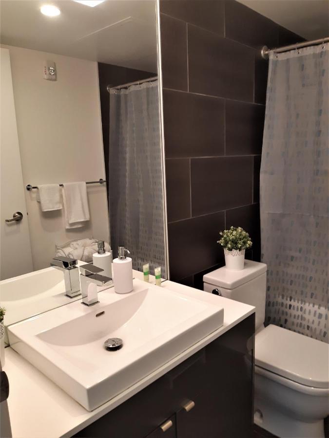 Luxury Skyline Condo In Downtown Free 24/7 Parking Уинипег Екстериор снимка